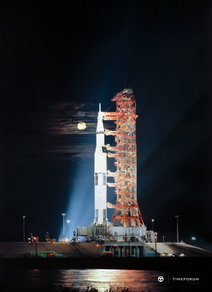 Apollo17_Launch_CourtesyOfNASA.png