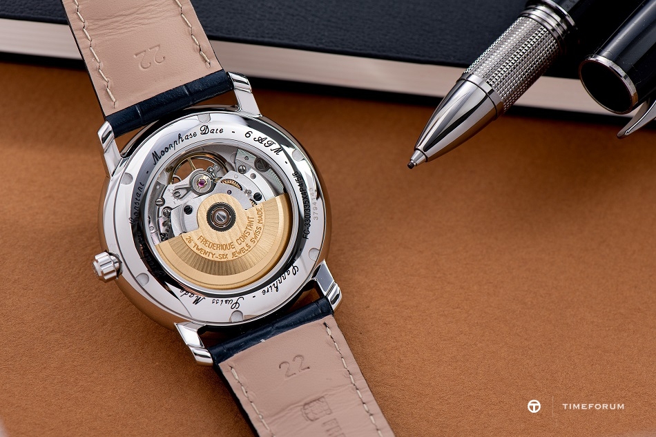 2022_Frederique_Constant_FC-335MCNW4P26_Classics_Heart_Beat_Moonphase_Date_Detail_2©Eric_Rossier_SD.jpg