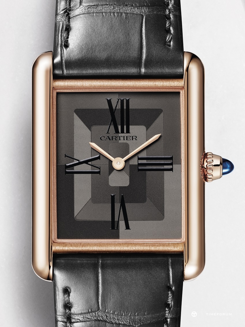 0​2_Cartier_Tank Louis Cartier_close up_WGTA0092.jpg