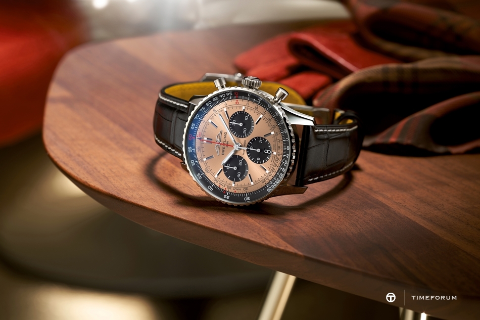 33_navitimer-b01-chronograph-43_ref.-ab0138241k1p1_rgb-1.jpg