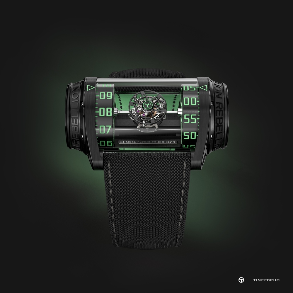 rebellion-timepieces_weap-one_biaxial_incline_green (original).jpg