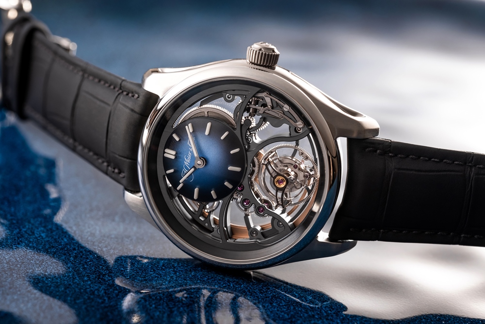 HMOSER_Pioneer Cylindrical Tourbillon Skeleton_Lifestyle_01 (original).jpeg