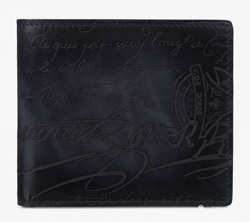 makore-leather-compact-wallet-nero-grigio-scritto-berluti_01.jpg