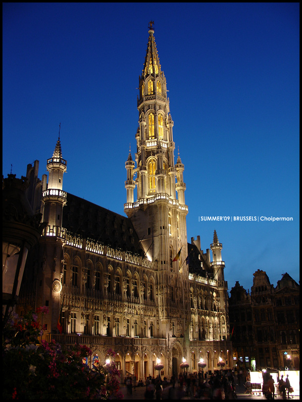 grandplace800.jpg