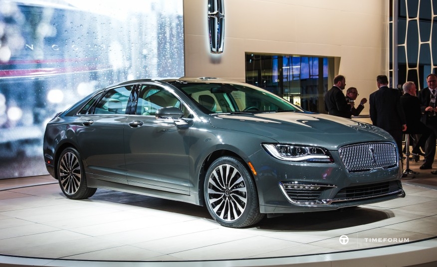 2017-Lincoln-MKZ-1021-876x535.jpg