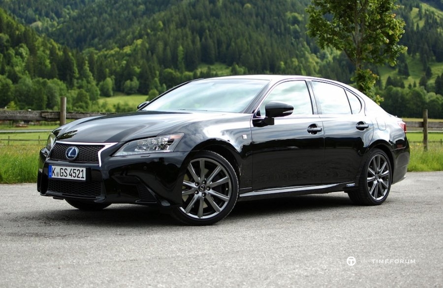 2013-Lexus-Black.jpg