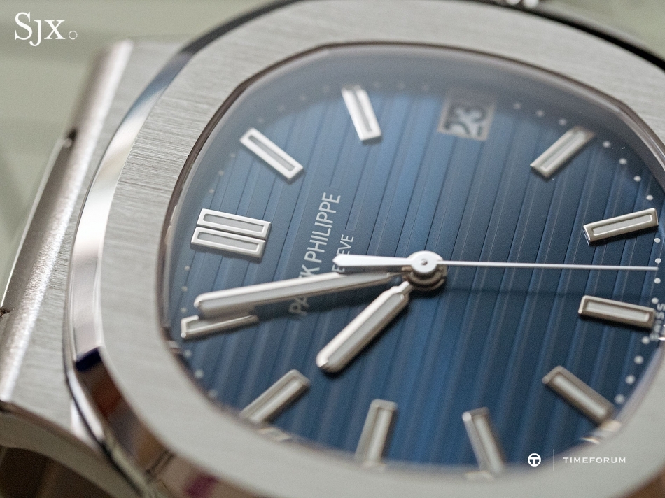 Phillips-HKWA3-Patek-Philippe-Nautilus-platinum-5711P-3.jpg