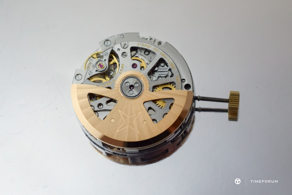 Vaucher-integrated-high-frequency-chronograph-Calibre-Seed-VMF-6710-4.jpg