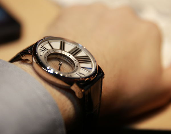 Cartier-Rotonde-Mystery-Watch-2.jpg
