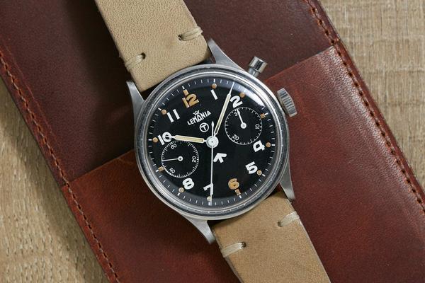 Lemania_Monopusher_Chronograph_RAF_AS01677_1_grande.jpg