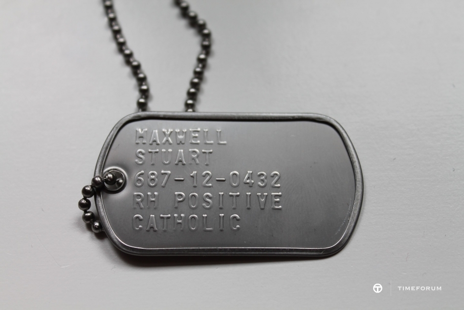 US_Dog_Tag_with_Surname,_First_name,_Social_Security_number,_Blood_type,_Religion.jpg