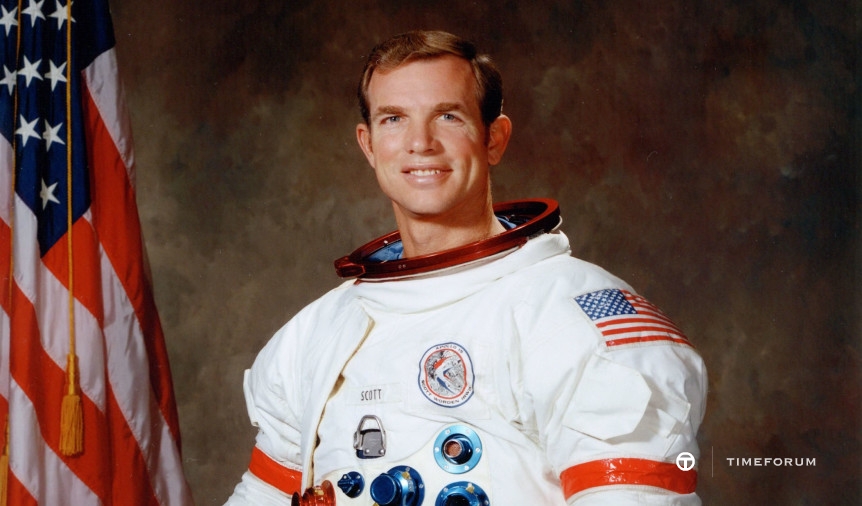 David-Scott-Apollo-15_Crop-862x506.jpg