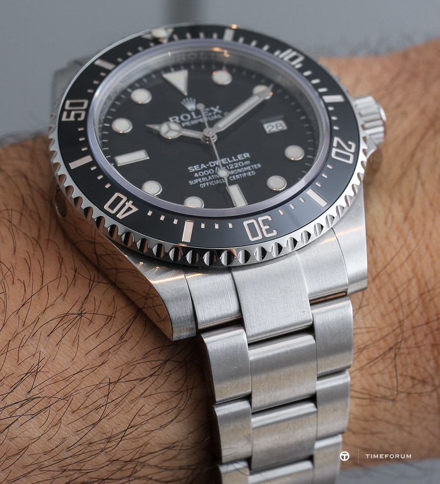 Rolex-Sea-Dweller-4000-116600-watch-3.jpg