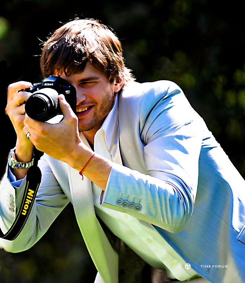 Ashton-Kutcher-Rolex-Milgauss.jpg