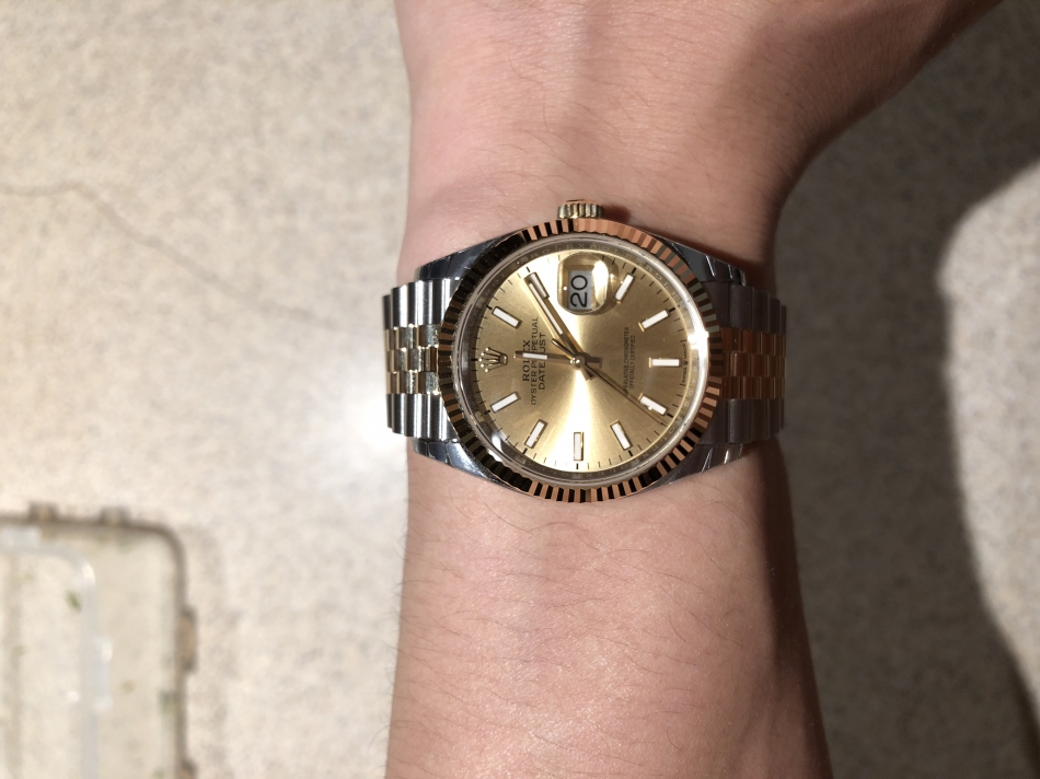 0DA7C93F-E634-445C-9F3F-1179B152F3D4.jpeg : DATEJUST 야광샷입니다