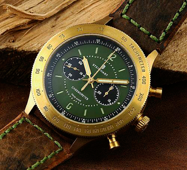 Steinhart_Marine_Chronograph_Chronometer_Bronze_4.jpg