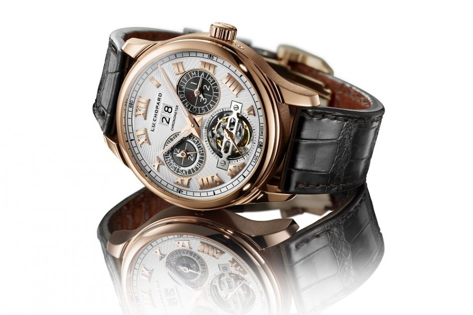 161940-5001 L.U.C Perpetual T side white.jpg