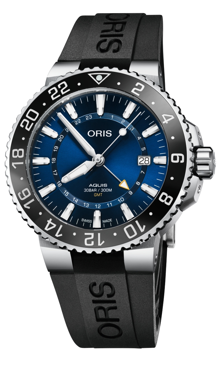 01 798 7754 4135-07 4 24 64EB - Oris Aquis GMT Date_LowRes_9574.jpg