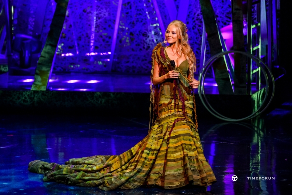 크기변환_Jewel performs in the sixth edition of One Night for One Drop imagined by Cirque du Soleil March 2, 2018_Original.jpg