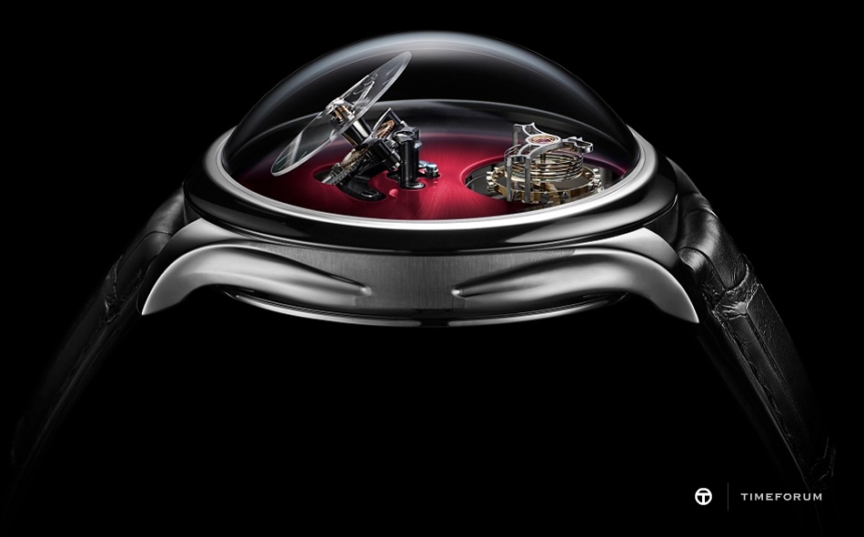 Endeavour Cylindrical Tourbillon H. Moser X MB&F_1810-1201_PR_02_Black Background.jpg