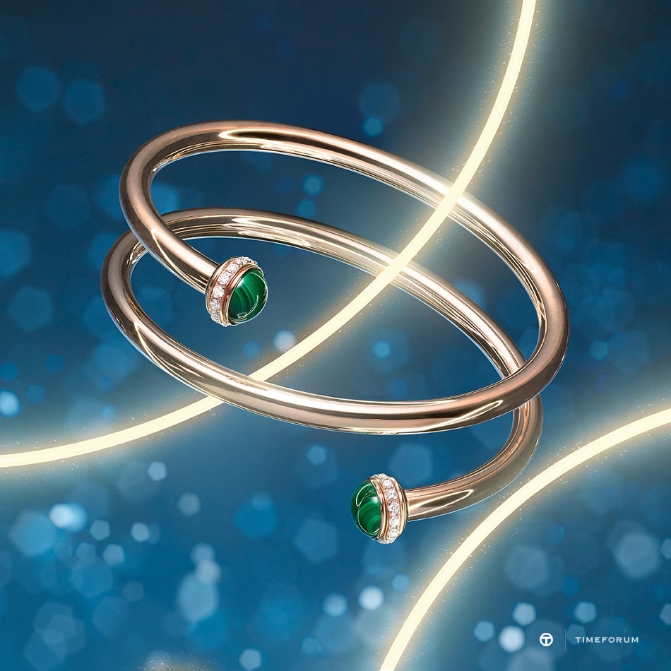 ! Piaget_Holiday Season 21_Possession Bangle_G36PG800.jpg