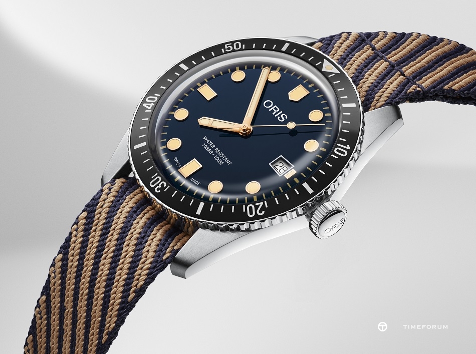 01 733 7720 4035-07 5 21 13 - Oris Divers Sixty-Five_HighRes_9222.jpg