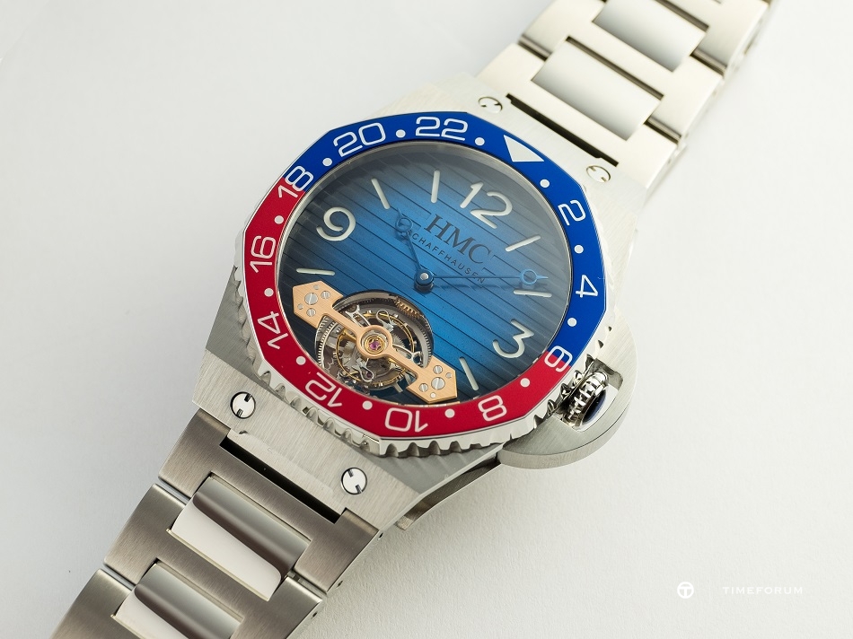 Swiss Icons Watch_3804-1200_Lifestyle_1.jpg