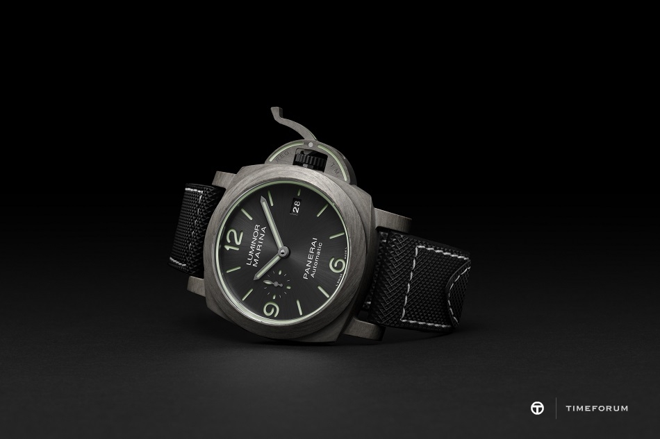 pam01119-panerai-luminor-marina-6.jpg