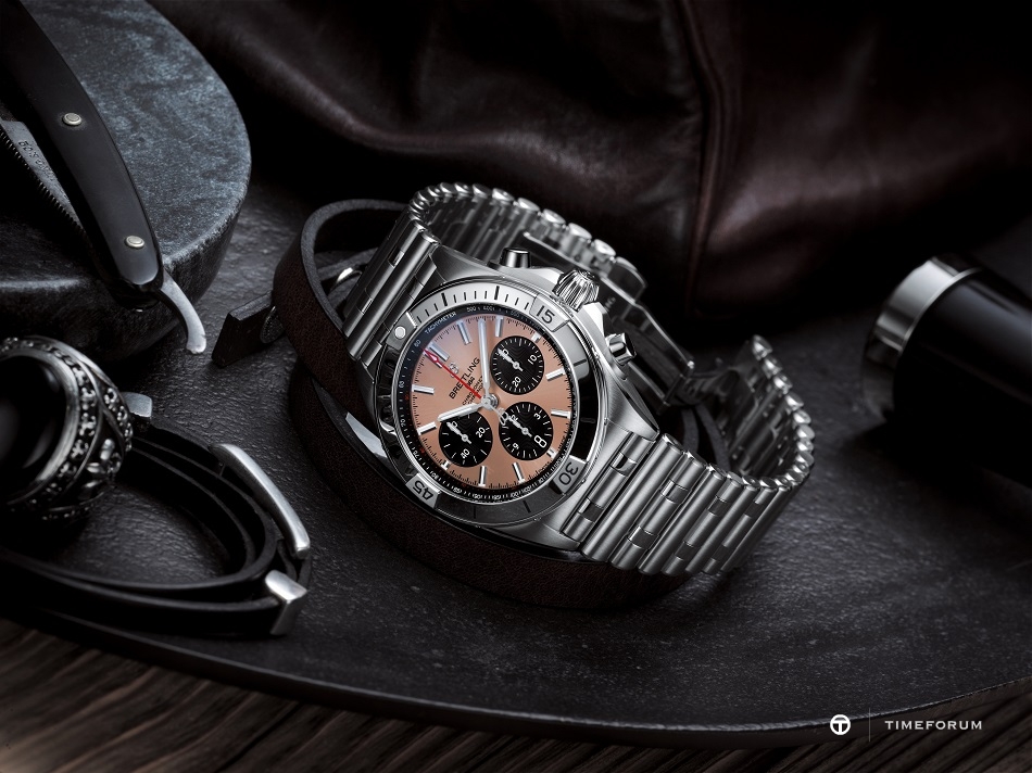 06_chronomat-b01-42-with-a-copper-colored-dial-and-black-contrasting-chronograph-counters.jpg