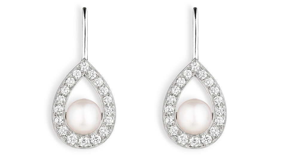 083402 Josephine Aigrette earrings WG dia cultured pearls CMJN_retouchA.jpg