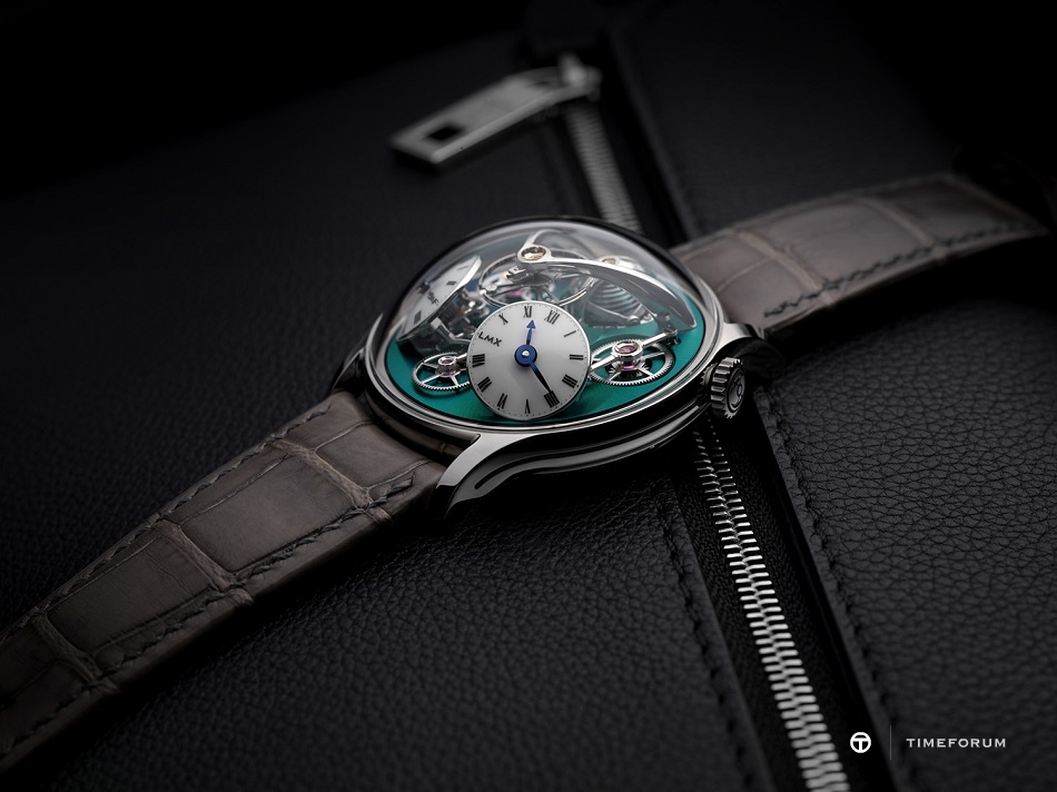 MBandF_LMX_Ti_Lifestyle2_Lres.jpg