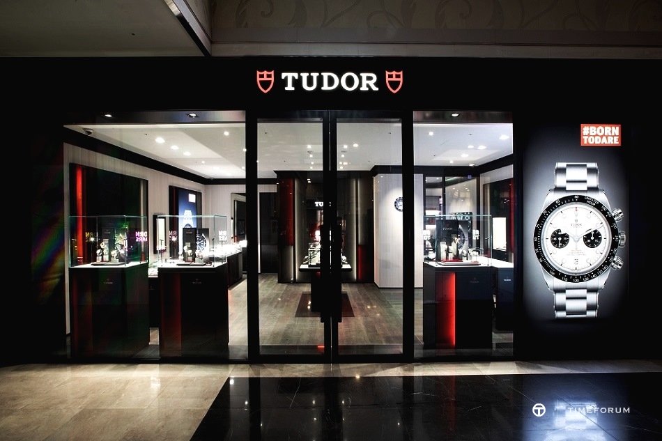 TUDOR) 부산 광복점2.jpg