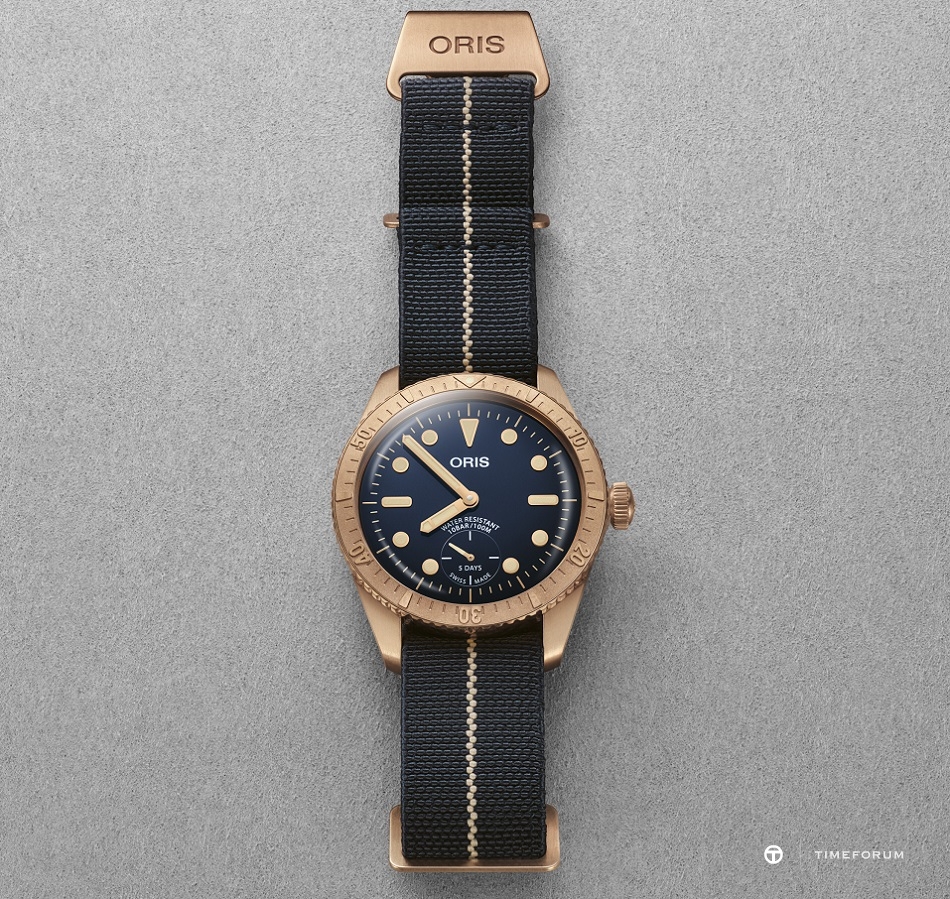 01 401 7764 3185-Set - Oris Carl Brashear Calibre 401 Limited Edition_HighRes_12945.jpg