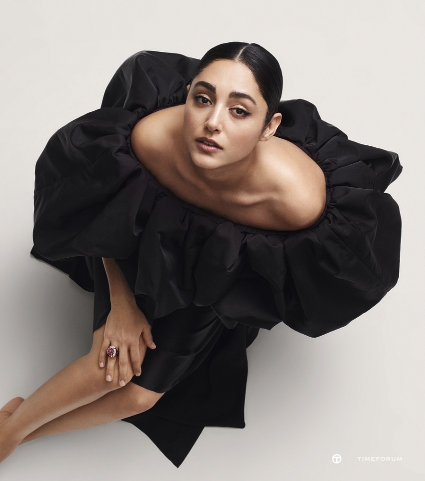 6_CRH8000797 - CARTIER - GOLSHIFTEH FARAHANI - SIXIEME SENS PAR CARTIER.jpg