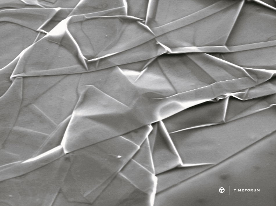 11-3_ graphene crumpled_NB.jpg