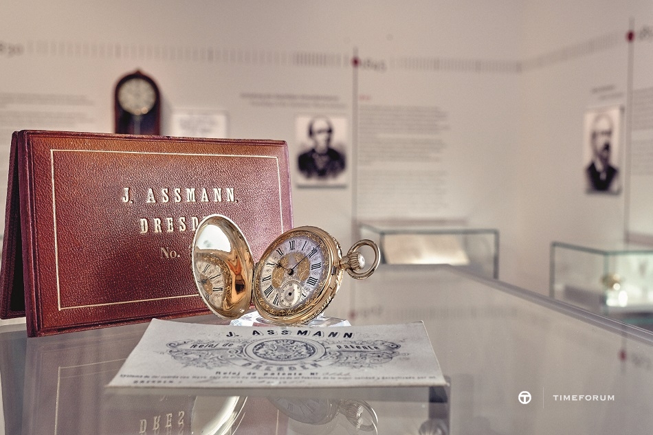 Inside_German_Watch_Museum_Glashuette (8).jpg