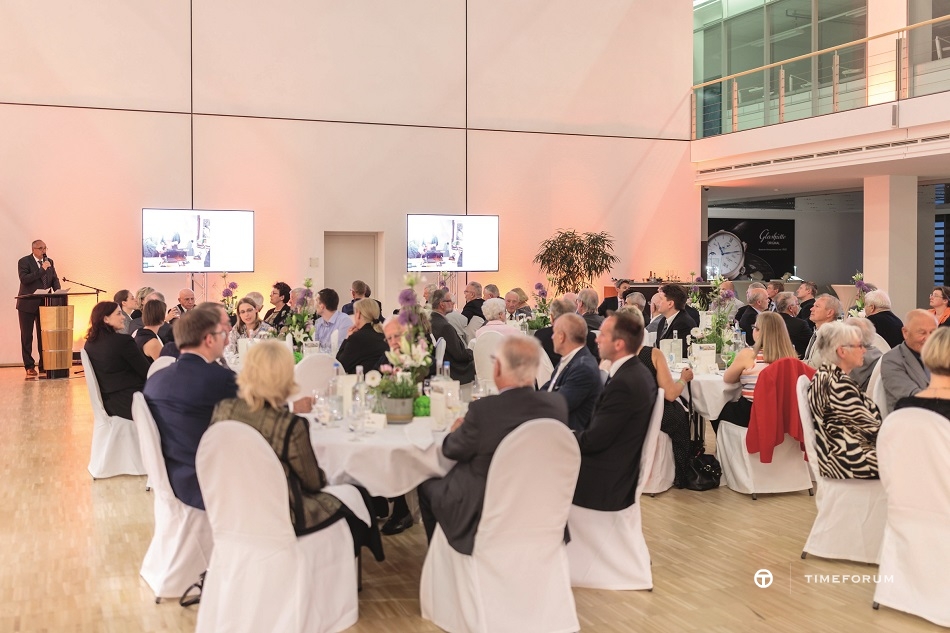 2_German_Watch_Museum_Glashütte_10th_anniversary_Atrium_GO.jpg