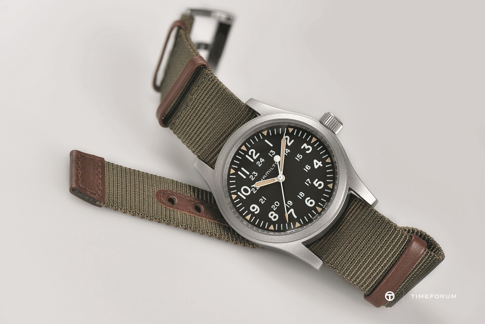 H69429931_Khaki Field Mechanical 38mm_Detail 2 HR.jpg