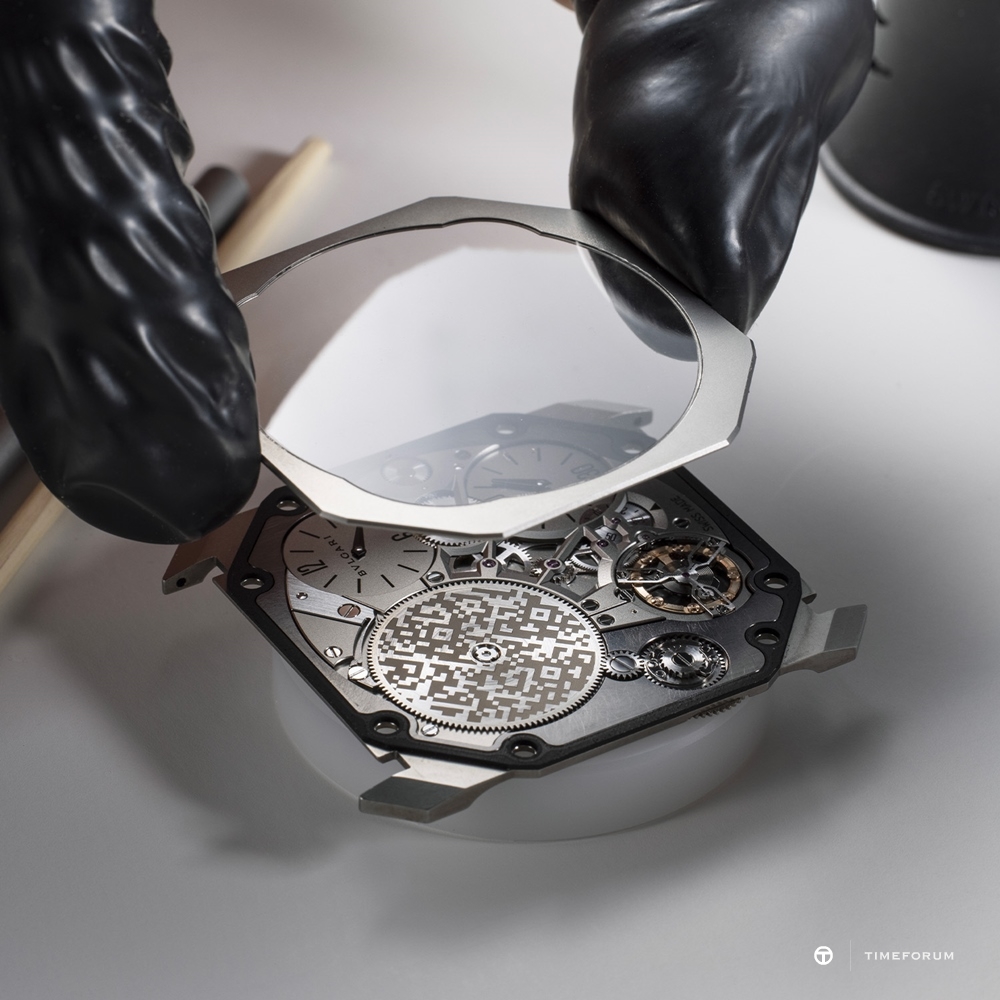 Bulgari-Octo-Finissimo-Ultra-New-Thinnest-Mechanical-Watch-in-the-World-World-Record-Thinnest-Watch-3.jpg