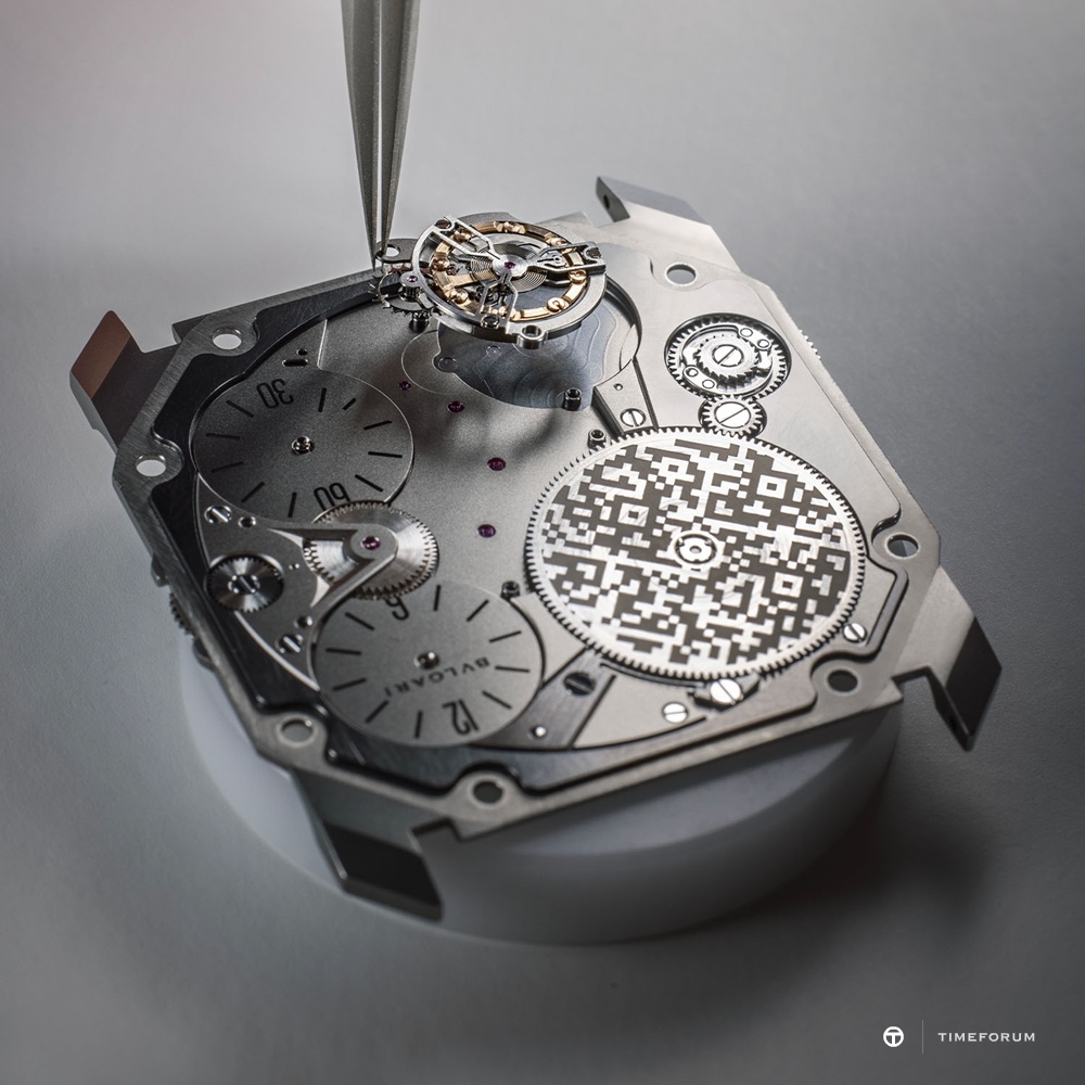 Bulgari-Octo-Finissimo-Ultra-New-Thinnest-Mechanical-Watch-in-the-World-World-Record-Thinnest-Watch-5.jpg
