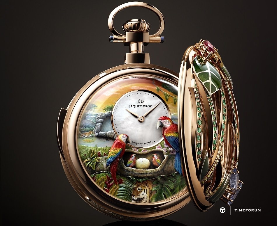 J080533000_PARROT_REPEATER_POCKET_WATCH_AMBIANCE.jpg