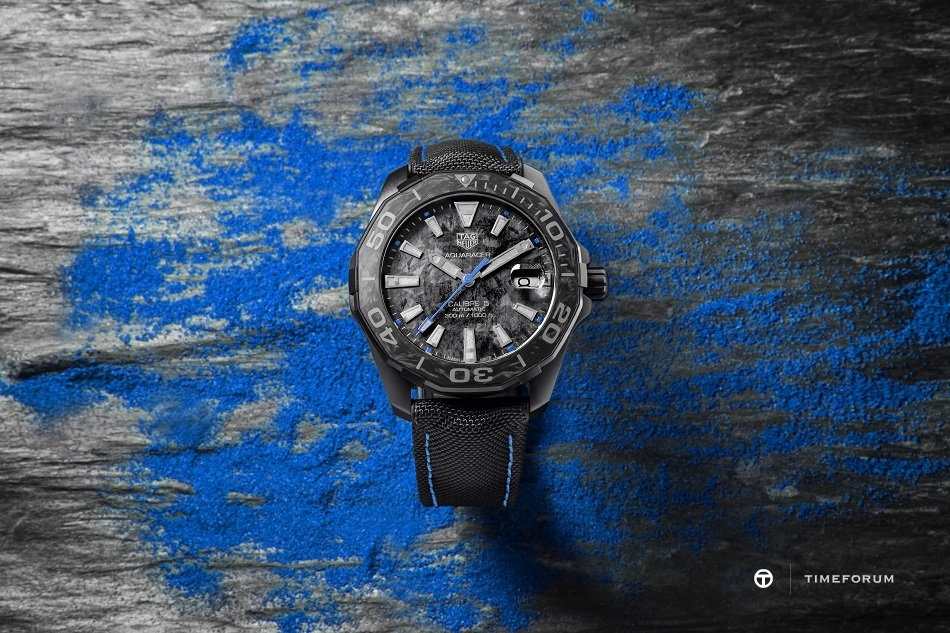 TAGHeuer Aquaracer Carbon_WBD218C.FC6447_2018 (6).jpg