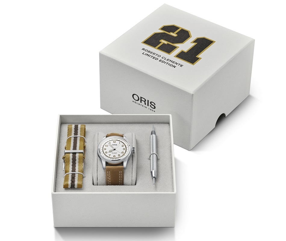 01 754 7741 4081-Set - Oris Roberto Clemente Limited Edition_HighRes_12190.jpg