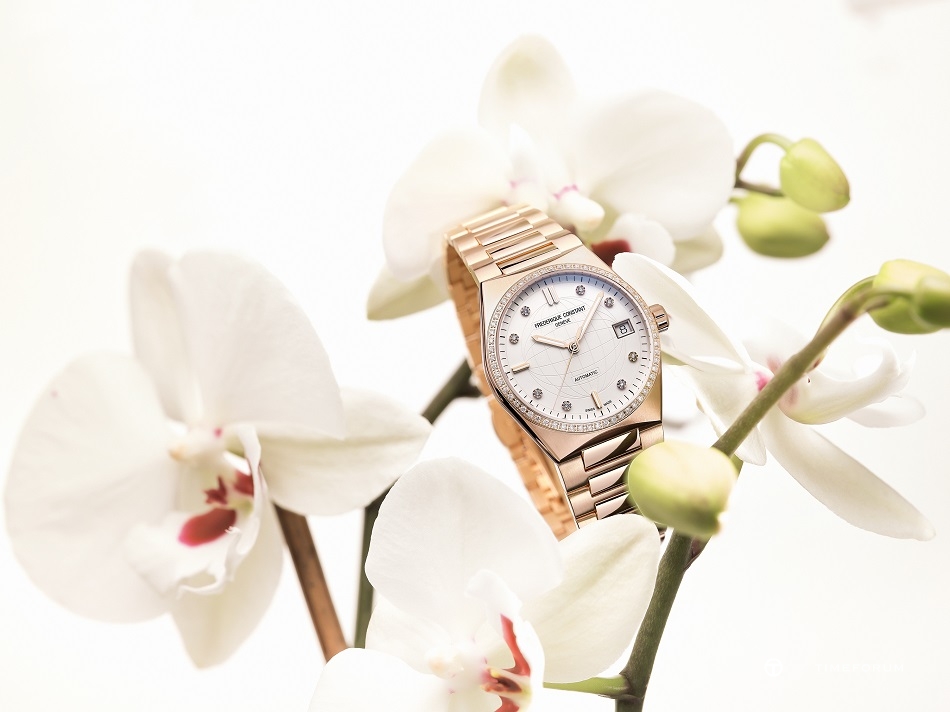 Frederique_Constant_FC-303VD2NHD4B_Highlife_PR_2_SD.jpg