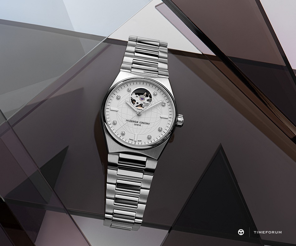 Frederique_Constant_FC-310SD2NH6B_PR_Photo©Eric_Rossier_SD.jpg