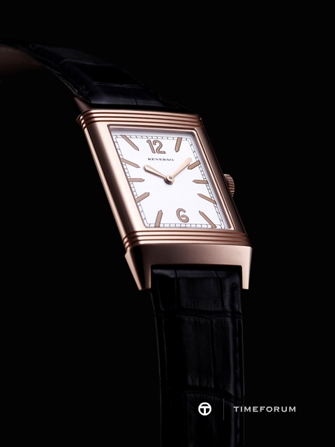 Grande-Reverso-Ultra-Thin-Tribute-to-1931_Pink-Gold.jpg