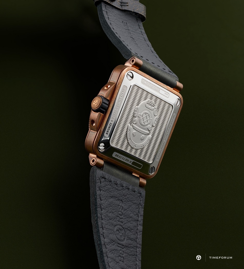 I57-05-BR03-92-DIVER_GREEN_BRONZE_CASEBACK.jpg-1600px.JPG