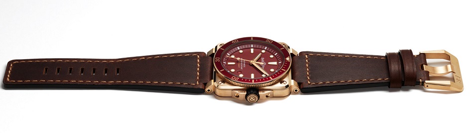 K40-09-BR03-DIVER-RED-BRONZE-pers.jpeg-1600px.JPG
