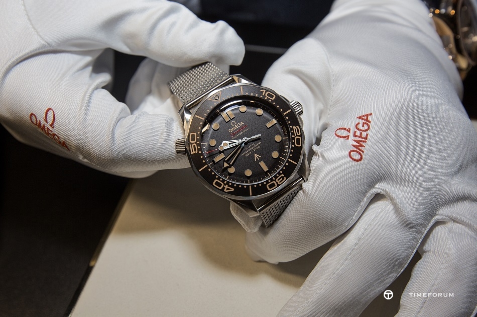 001-OMEGA-007.jpg