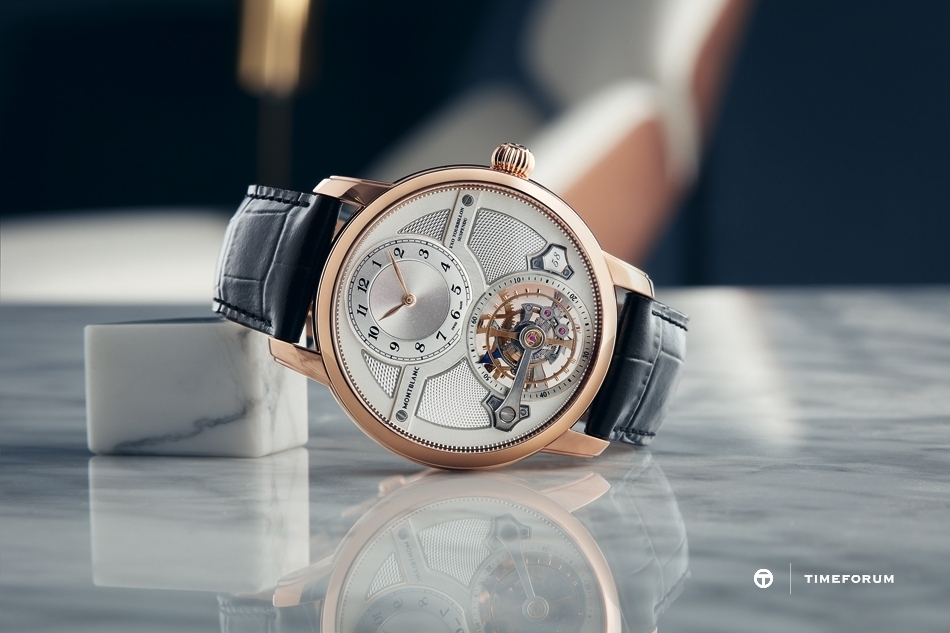 Star-Legacy_Suspended-Exo-Tourbillon_116829.jpg